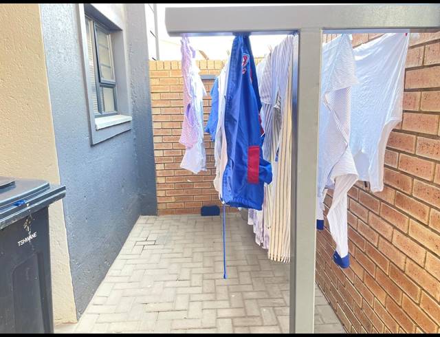 2 BEDROOM DUPLEX FOR SALE IN SINOVILLE